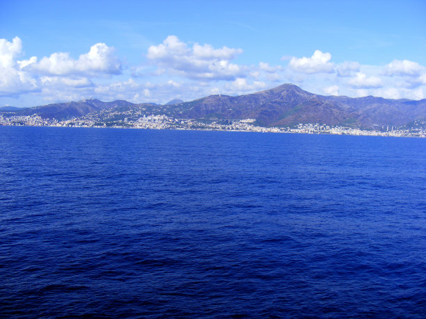 热那亚港口图片下载