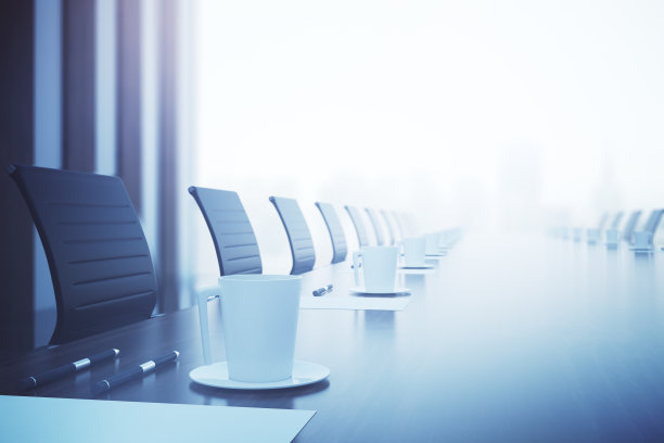 会议桌上特写镜头图片下载