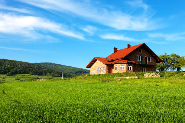 山区的小型现代住宅图片下载