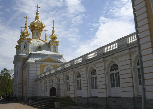 伟大的Peterhof宫图片下载