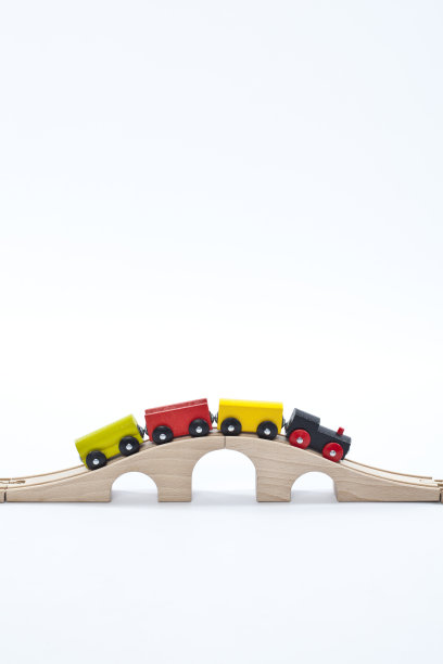 木制玩具火车图片下载