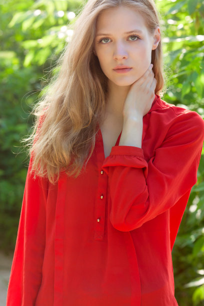 美丽女孩的肖像图片下载