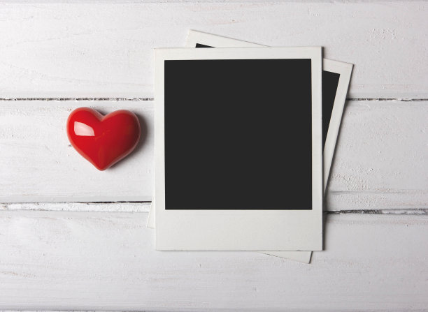 即时照片与情人的心图片下载