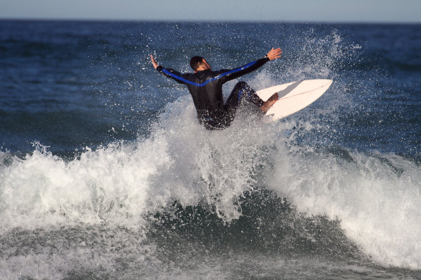 冲浪的快乐图片下载