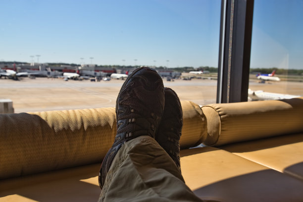 在机场等待图片下载