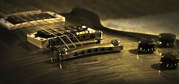 复古的吉他图片下载