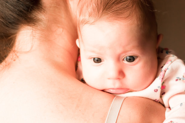 母亲和女儿图片下载