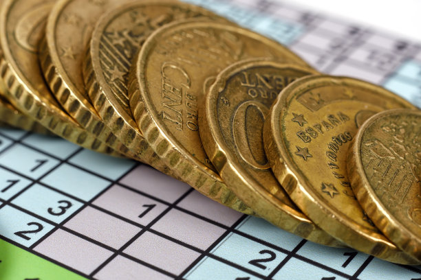 许多欧元硬币图片下载