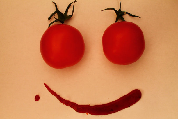 番茄的微笑图片下载