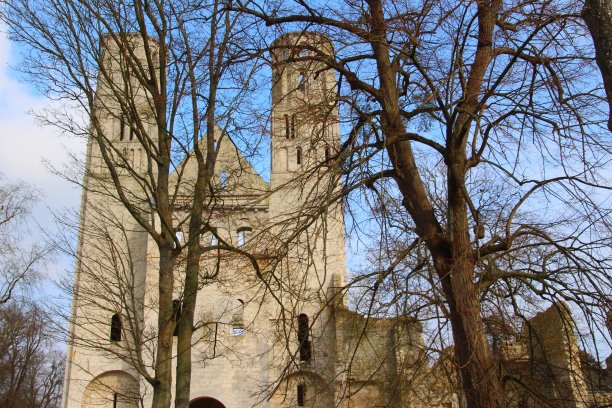 法国诺曼底的朱米日修道院图片下载