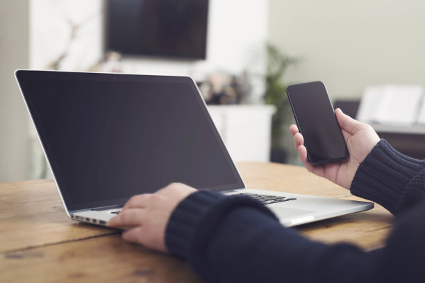 响应式设计笔记本电脑，智能手机图片下载