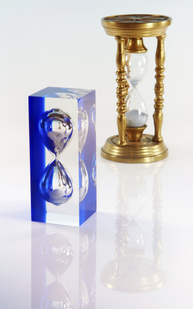 新旧沙漏图片下载