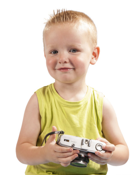 蹒跚学步的孩子拿着相机图片下载