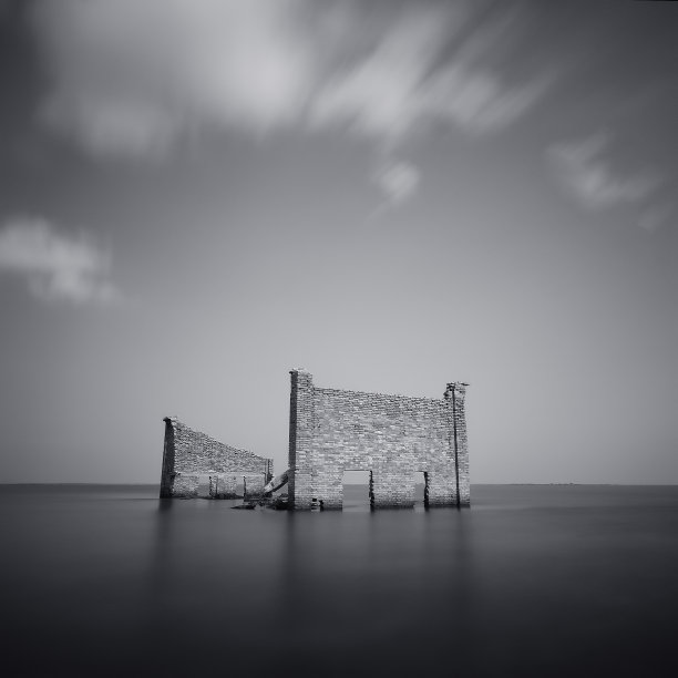 海中的房子图片下载