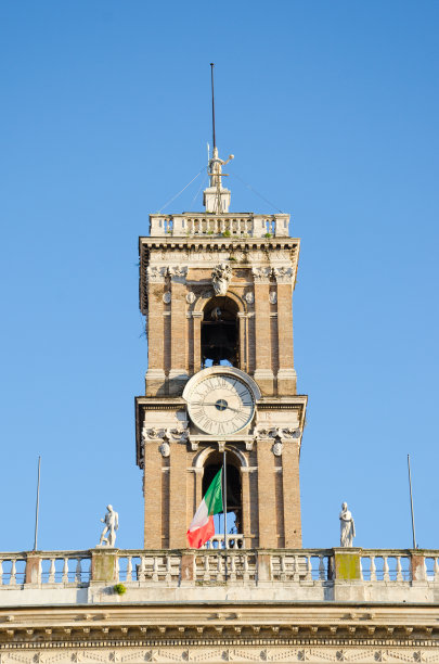 卡比托林山上的钟楼图片下载