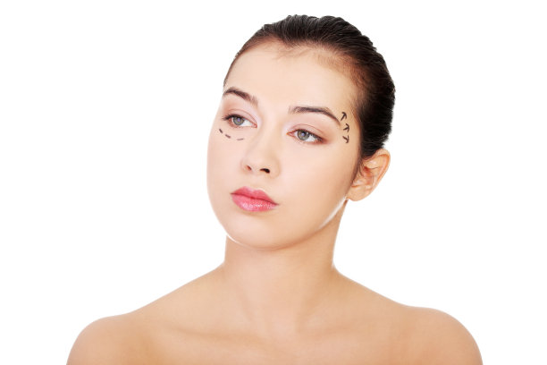 女性的画线。面部整形外科的概念。图片下载