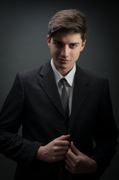 年轻的商人。图片下载