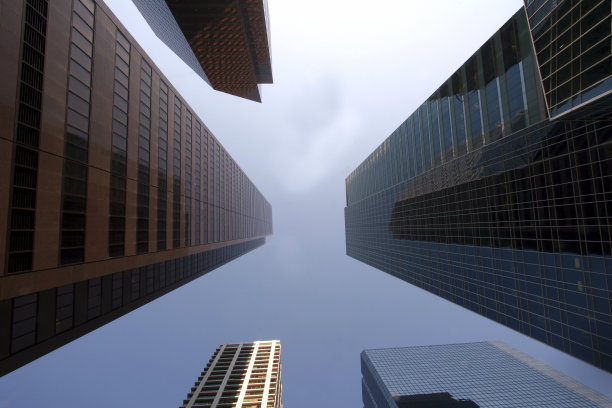 现代建筑仰天俯视图片下载