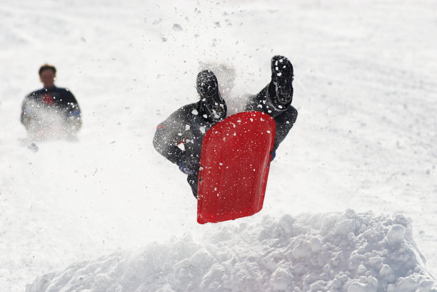 极端的平底雪橇滑雪图片下载