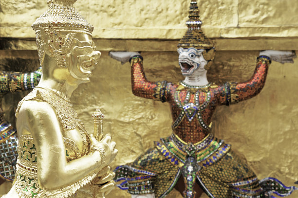 黄金巨人图片下载