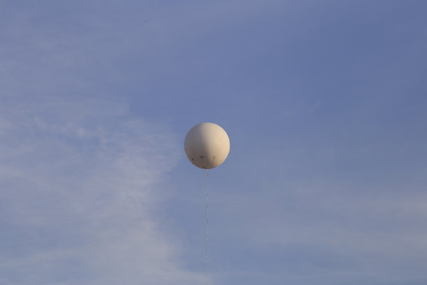 白色的广告气球图片下载