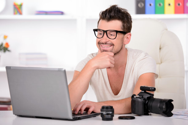 摄影师在工作图片下载