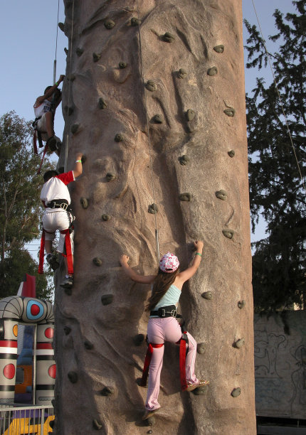 儿童攀爬图片下载