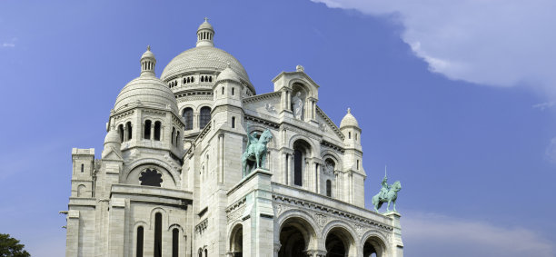 圣心大教堂全景图，巴黎图片下载