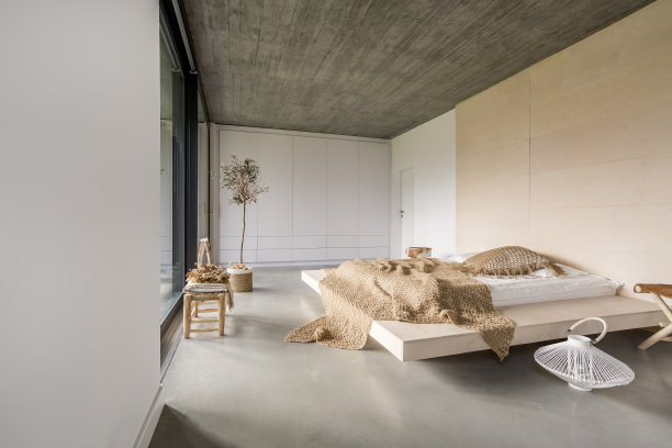 有夫妻床的公寓素材图片