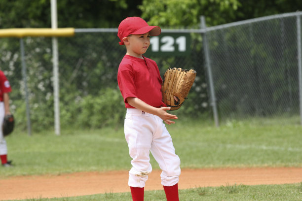 小联盟外野手图片下载