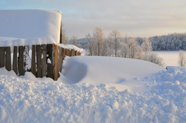 冬天雪晚上图片下载