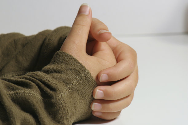 孩子的双手图片下载