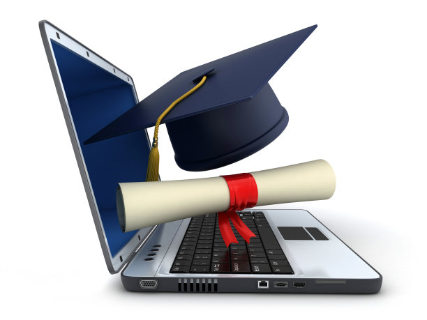 笔记本电脑和挖沟机图片下载