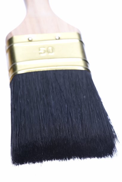 油漆刷隔离在白色背景上图片下载