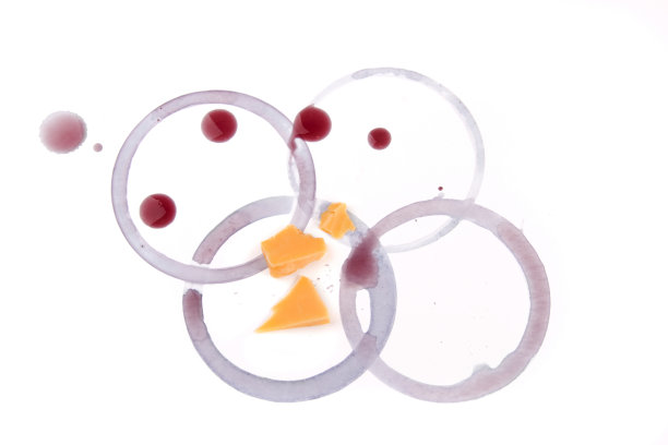 酒滴和奶酪图片下载