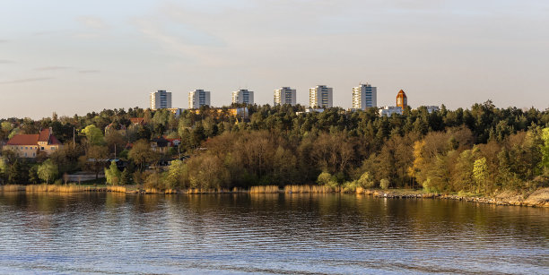 从渡轮到斯德哥尔摩海边的景色图片下载