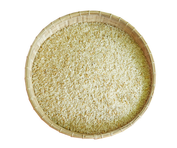 木篓里的大米隔白图片下载