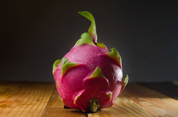 龙的水果素材图片