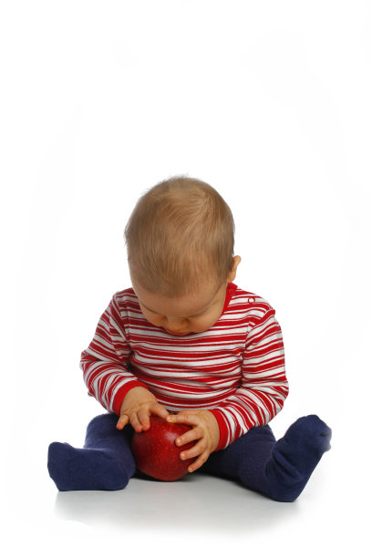 拿着苹果的小孩图片下载