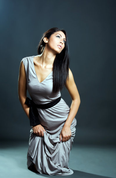 一个美丽女人的性感肖像图片下载