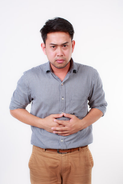 有强烈胃痛的男人图片下载