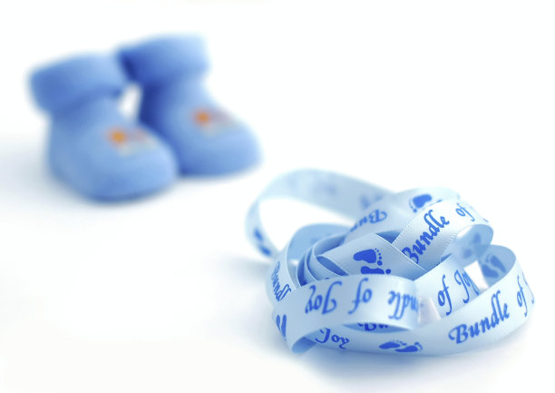 蓝丝带和新生男孩袜图片下载