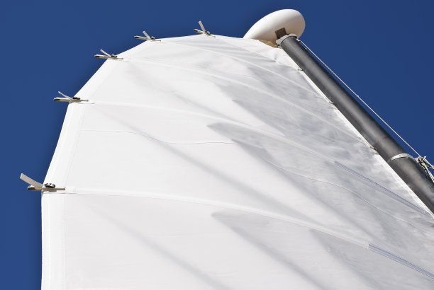 双体船的航海图片下载