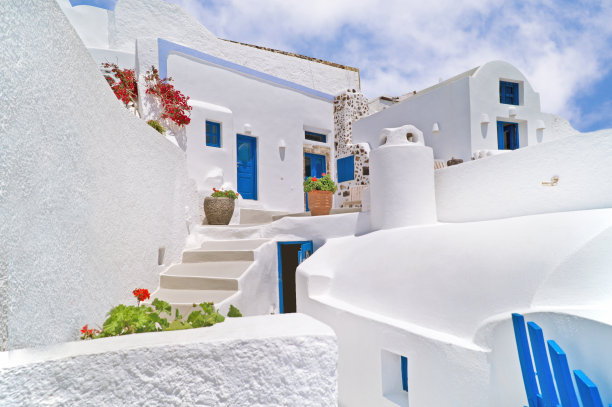 希腊圣托里尼岛伊亚村的传统建筑图片下载