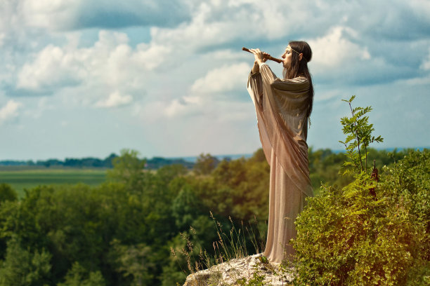 晚歌精灵。图片下载