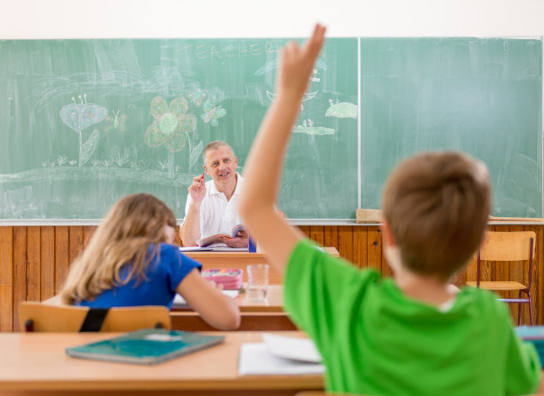 孩子们在学校图片下载