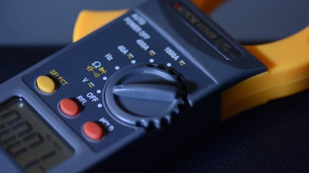 数字万用表图片下载