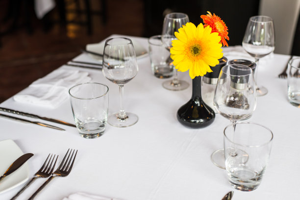 表设置图片下载