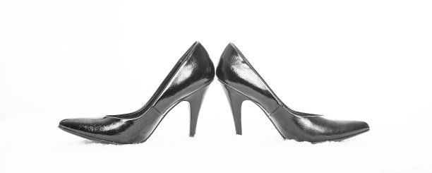 性感黑色高跟鞋全景图图片下载