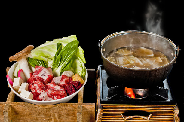 台湾风格的羊肉火锅图片下载